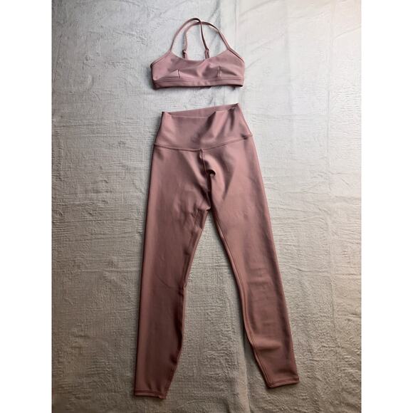 Alo Yoga Airlift Intrigue Bra and 7/8 High-Waist Airlift Legging Ballet Pink XS - Picture 2 of 15